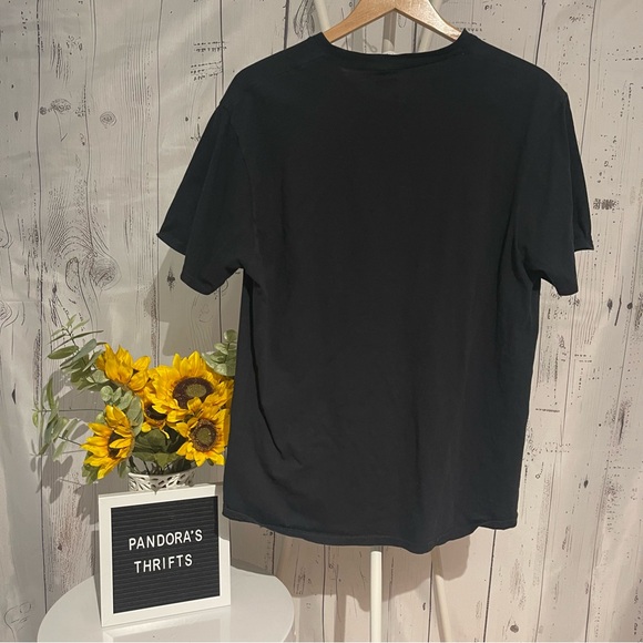 Yellowstone Men’s Tee Size L Preowned - Picture 2 of 5